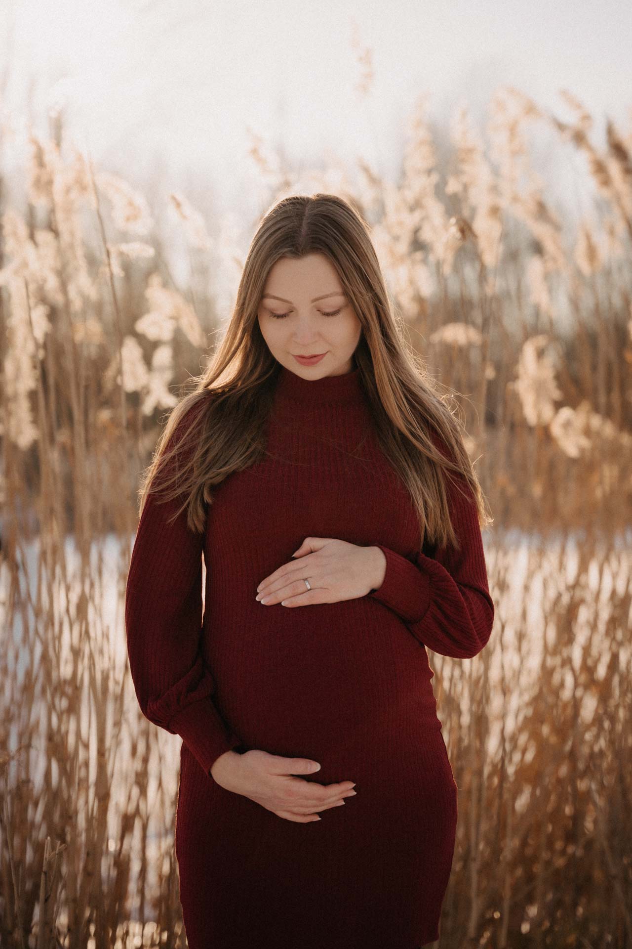 babybauchshooting-schnee-winter-winter-schwangerschaft-6